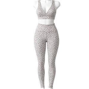 NEW VARLEY Leopard 2 PC Sports Bra and Leggings Yoga SET SIZE XS/S